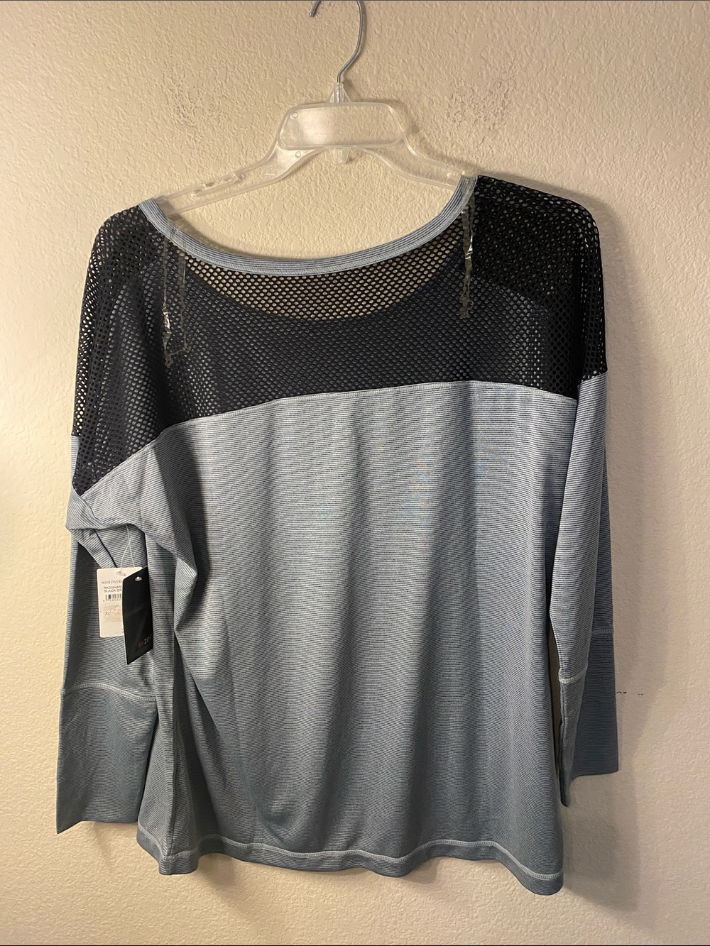 Zella Light Gray Long Sleeve Top with Black Mesh Yoke